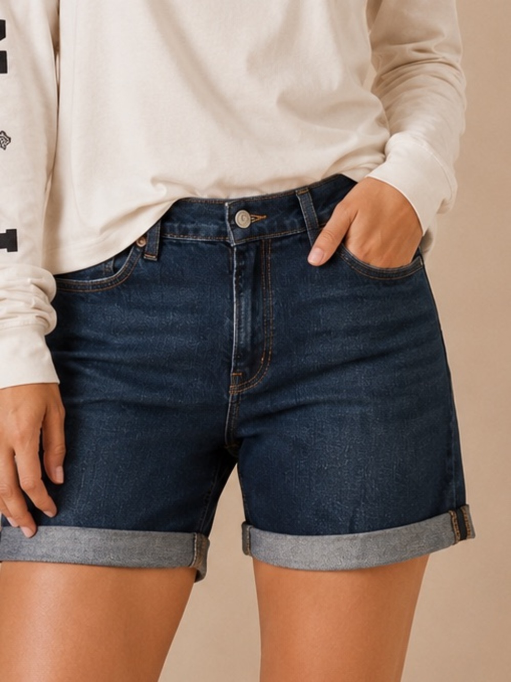 Denizen from Levi's Dark Wash Bermuda Denim Shorts Mid-Thigh Length Size 32